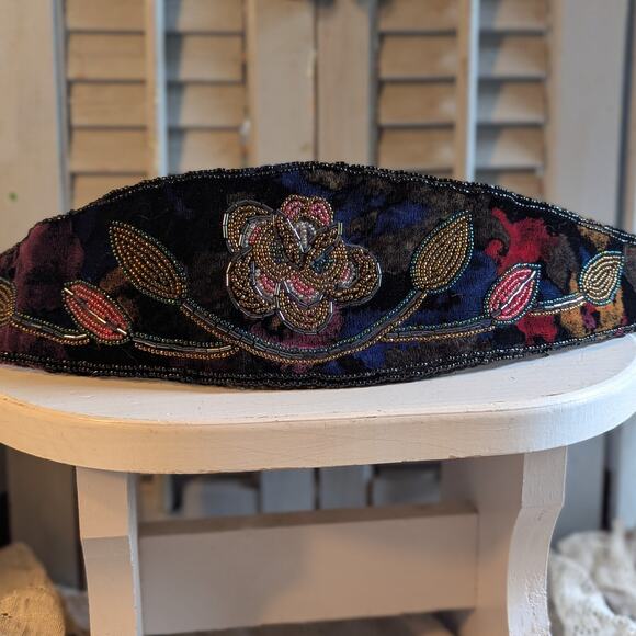 unknown Accessories - Vintage 1970s or 1980s hand beaded cummerbund velvet belt